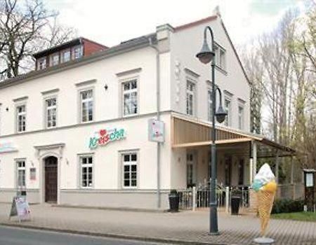 Hotel Am Kreischaer Park Екстериор снимка