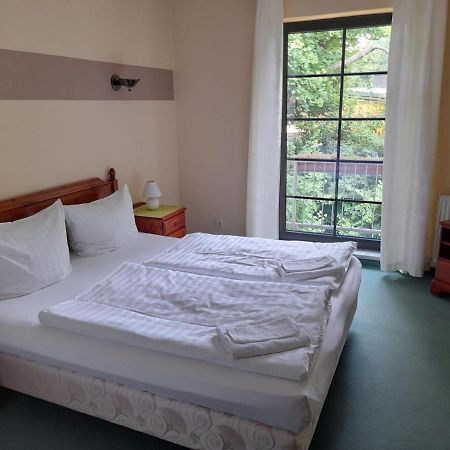 Hotel Am Kreischaer Park Екстериор снимка